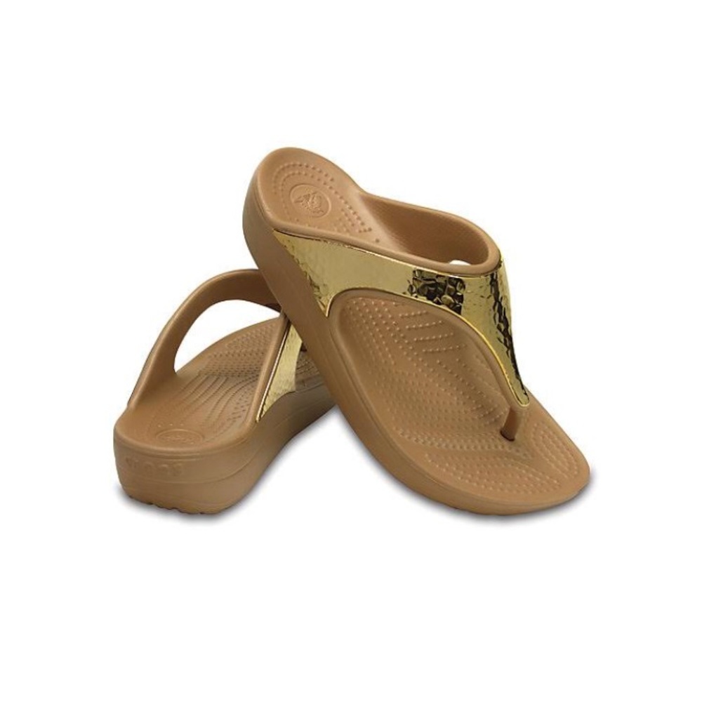 NWT Crocs Women Gold Metallic Sandals Size 10